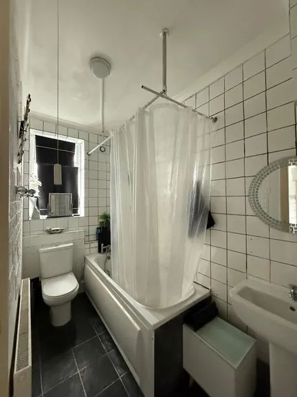 3 bed terraced house - Image 3